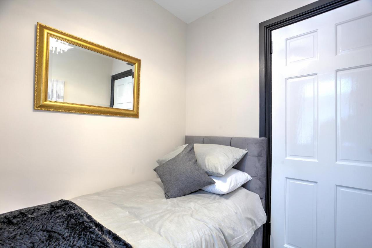 The Belfast Boutique Central Cozy Sleeps7 (Adults Only) Екстериор снимка